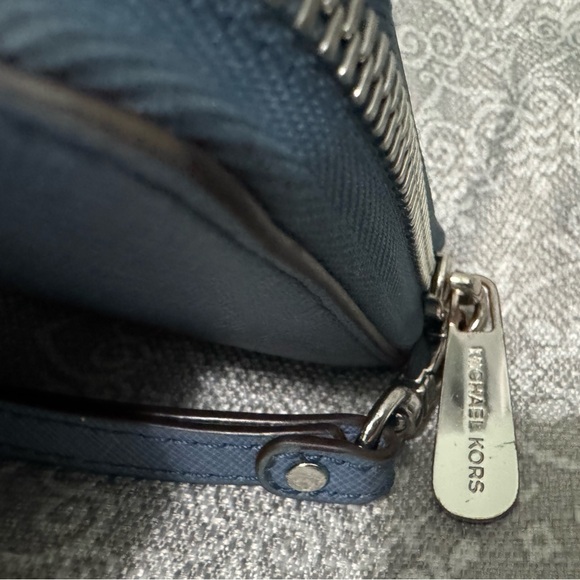 Michael Kors Slate Blue Tote and Wallet Set - Picture 9 of 15